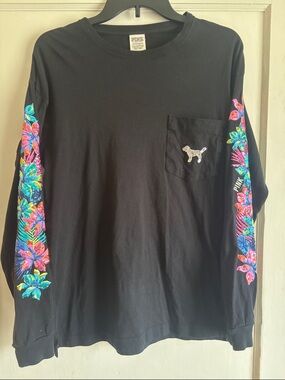 PINK Victoria's Secret Black Crewneck Tee, black, comfy- may fit size M too.